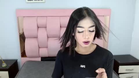 Snapshot of eban_dustan chatting on September 2025 11:30:01 PM Eban online show from September 2025 11:30:01 PM