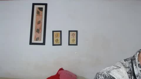 Laraand Drake online show from February 2025 06:16:02 AM