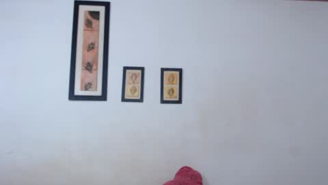 Laraand Drake online show from October 2025 07:01:02 AM