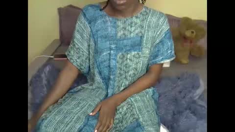 Snapshot of eboniana chatting on February 2025 03:31:02 AM eboniana online show from February 2025 03:31:02 AM