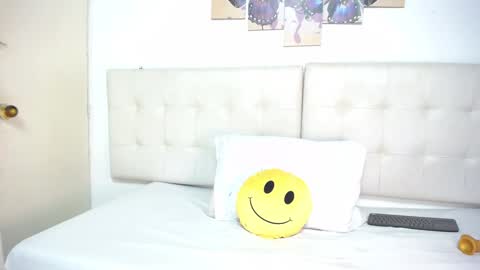 Snapshot of ebony_baby1 chatting on February 2025 04:25:02 AM Baby online show from February 2025 04:25:02 AM