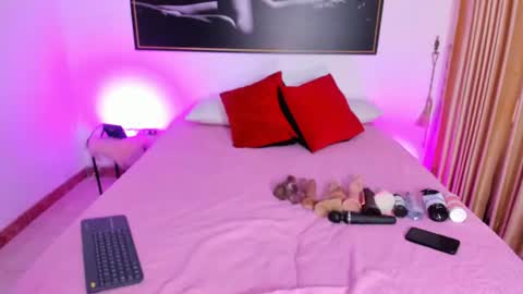 ebony_cuttee online show from July 2026 07:39:01 PM