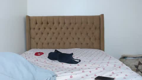 ebony_doll5 online show from June 2026 09:56:02 PM