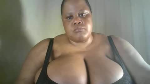 ebony_magixs online show from September 2025 01:42:02 AM