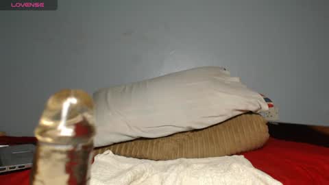 Snapshot of ebony_petite01 chatting on May 2026 03:53:01 PM EBONY PETITE online show from May 2026 03:53:01 PM