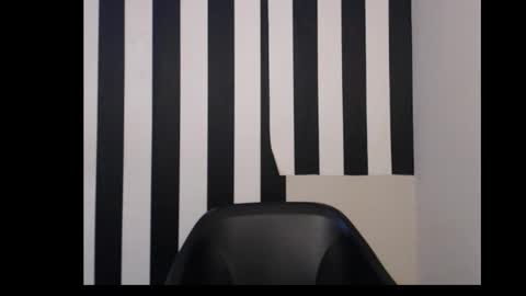 Snapshot of ebony_petitequeen chatting on October 2025 11:42:02 PM Ella online show from October 2025 11:42:02 PM