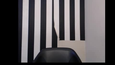 Snapshot of ebony_petitequeen chatting on December 2025 11:43:01 PM Ella online show from December 2025 11:43:01 PM