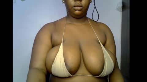 Snapshot of ebony_plumx12 chatting on December 2025 10:52:02 AM Prisy online show from December 2025 10:52:02 AM