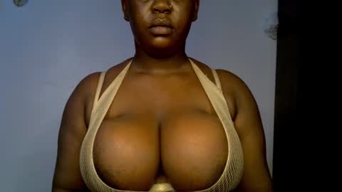 Snapshot of ebony_plumx12 chatting on December 2025 06:46:02 PM Prisy online show from December 2025 06:46:02 PM