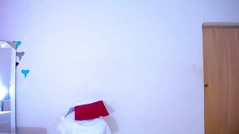 Snapshot of ebony_sugar_mommy chatting on January 2025 07:35:01 PM MILENA online show from January 2025 07:35:01 PM