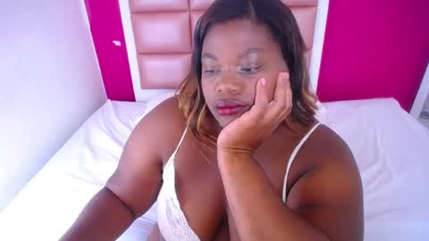 Snapshot of ebony_sugar_mommy chatting on March 2025 08:44:02 PM MILENA online show from March 2025 08:44:02 PM