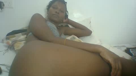 Snapshot of ebonycutegal1996 chatting on February 2025 08:10:01 PM TRIZER online show from February 2025 08:10:01 PM