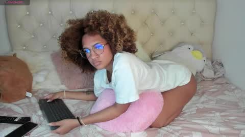 Queen Ebony online show from February 2025 08:11:01 PM