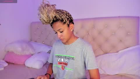 Snapshot of ebonygoddes03 chatting on March 2026 07:00:02 AM Queen Ebony online show from March 2026 07:00:02 AM