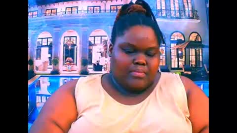 ebonyhotbuns4u2luv online show from April 2026 06:47:02 PM