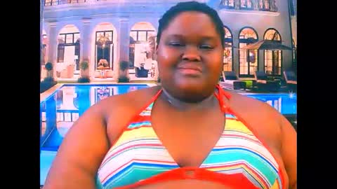 ebonyhotbuns4u2luv online show from June 2026 06:57:01 PM