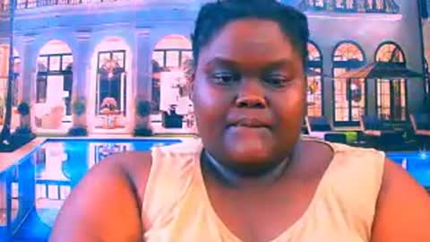 ebonyhotbuns4u2luv online show from July 2026 06:32:01 PM