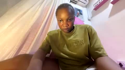 Snapshot of ebonykissxx chatting on October 2025 10:55:02 PM ebonykissxx online show from October 2025 10:55:02 PM