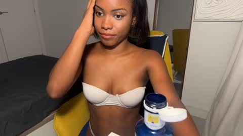 Snapshot of ebonylatingirl60 chatting on July 2026 02:09:01 AM ebonylatingirl60 online show from July 2026 02:09:01 AM