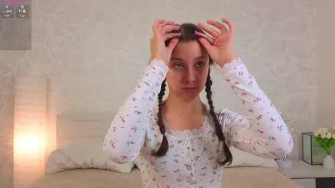 Milly online show from October 2025 03:05:01 AM