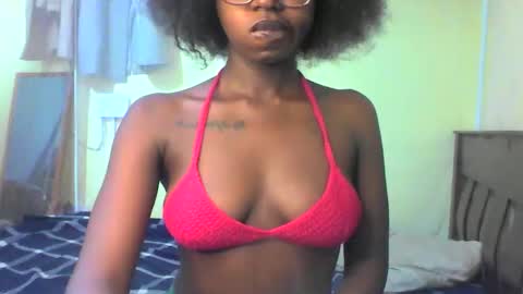 Ebonymuse2 online show from May 2026 12:38:01 AM