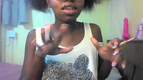 Ebonymuse2 online show from May 2026 06:37:02 PM