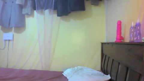 Ebonymuse2 online show from May 2026 11:24:02 PM