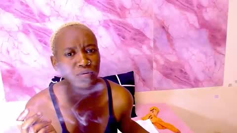 Cindy online show from October 2025 06:54:01 PM