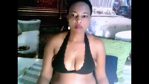 Snapshot of ebonyseductionz chatting on January 2025 09:36:01 PM Zammy online show from January 2025 09:36:01 PM