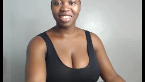 Snapshot of ebonyx_dripqueen chatting on November 2025 06:45:01 AM Loveth online show from November 2025 06:45:01 AM