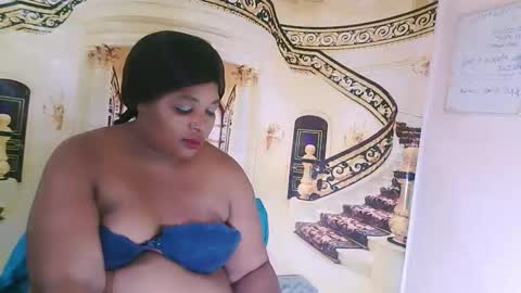 Snapshot of ebonyyummy chatting on November 2025 06:41:02 PM CoCo online show from November 2025 06:41:02 PM