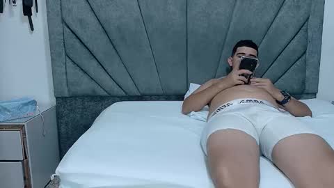 Snapshot of eclipselove_os chatting on January 2026 07:39:01 PM Blake and Jess online show from January 2026 07:39:01 PM