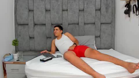 Snapshot of eclipselove_os chatting on February 2026 07:54:01 PM Blake and Jess online show from February 2026 07:54:01 PM