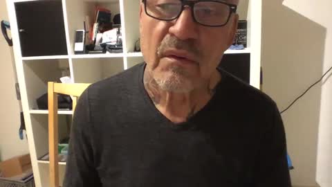 Snapshot of eddelmar chatting on December 2024 06:27:02 PM eddelmar online show from December 2024 06:27:02 PM