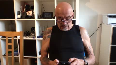 Snapshot of eddelmar chatting on January 2025 11:37:02 AM eddelmar online show from January 2025 11:37:02 AM