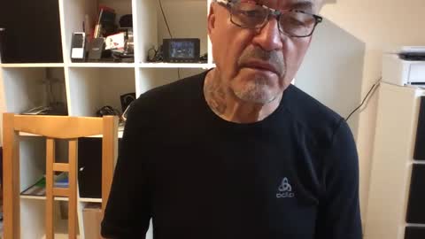 Snapshot of eddelmar chatting on January 2025 12:47:02 PM eddelmar online show from January 2025 12:47:02 PM