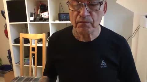 Snapshot of eddelmar chatting on January 2025 12:26:02 PM eddelmar online show from January 2025 12:26:02 PM