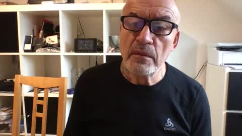 Snapshot of eddelmar chatting on February 2025 09:56:02 AM eddelmar online show from February 2025 09:56:02 AM