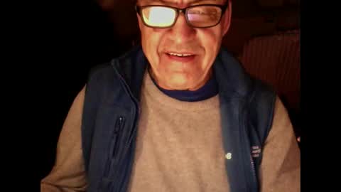 Snapshot of eddelmar chatting on February 2025 09:09:01 PM eddelmar online show from February 2025 09:09:01 PM