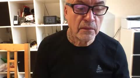 Snapshot of eddelmar chatting on February 2025 12:47:02 PM eddelmar online show from February 2025 12:47:02 PM