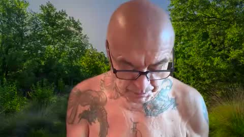 Snapshot of eddelmar chatting on January 2026 09:01:02 AM eddelmar online show from January 2026 09:01:02 AM