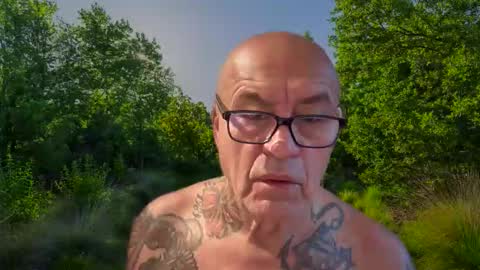 Snapshot of eddelmar chatting on January 2026 08:06:01 AM eddelmar online show from January 2026 08:06:01 AM