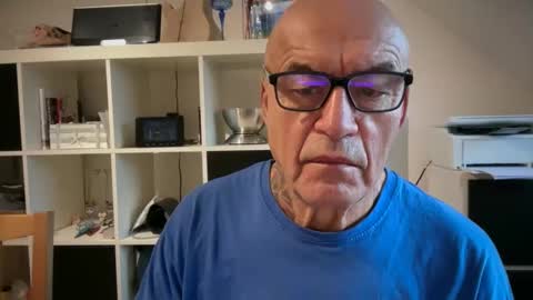 Snapshot of eddelmar chatting on February 2026 08:40:02 AM eddelmar online show from February 2026 08:40:02 AM