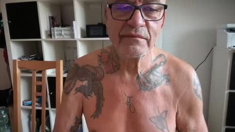 Snapshot of eddelmar chatting on February 2026 09:16:02 AM eddelmar online show from February 2026 09:16:02 AM