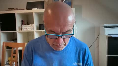 Snapshot of eddelmar chatting on February 2026 11:32:02 AM eddelmar online show from February 2026 11:32:02 AM