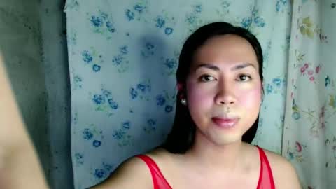 eddfox001 online show from May 2026 12:10:01 PM