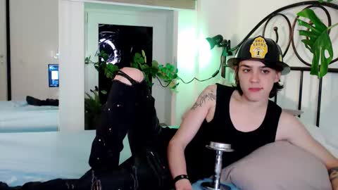 Snapshot of eddiesecret chatting on March 2026 05:52:02 PM Eddie online show from March 2026 05:52:02 PM