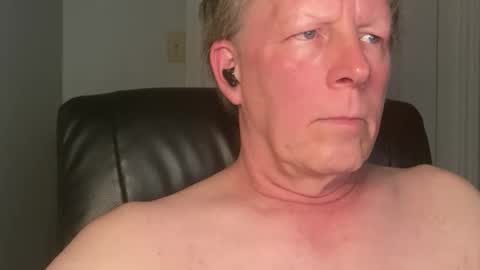 Snapshot of eddygl1968 chatting on June 2026 01:41:02 AM Eddy online show from June 2026 01:41:02 AM