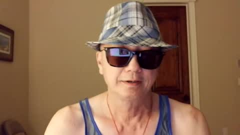 Snapshot of eddymarvel chatting on August 2026 07:29:01 AM eddymarvel online show from August 2026 07:29:01 AM