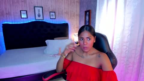 Snapshot of edelaine_rogers chatting on January 2025 11:27:01 PM ede online show from January 2025 11:27:01 PM